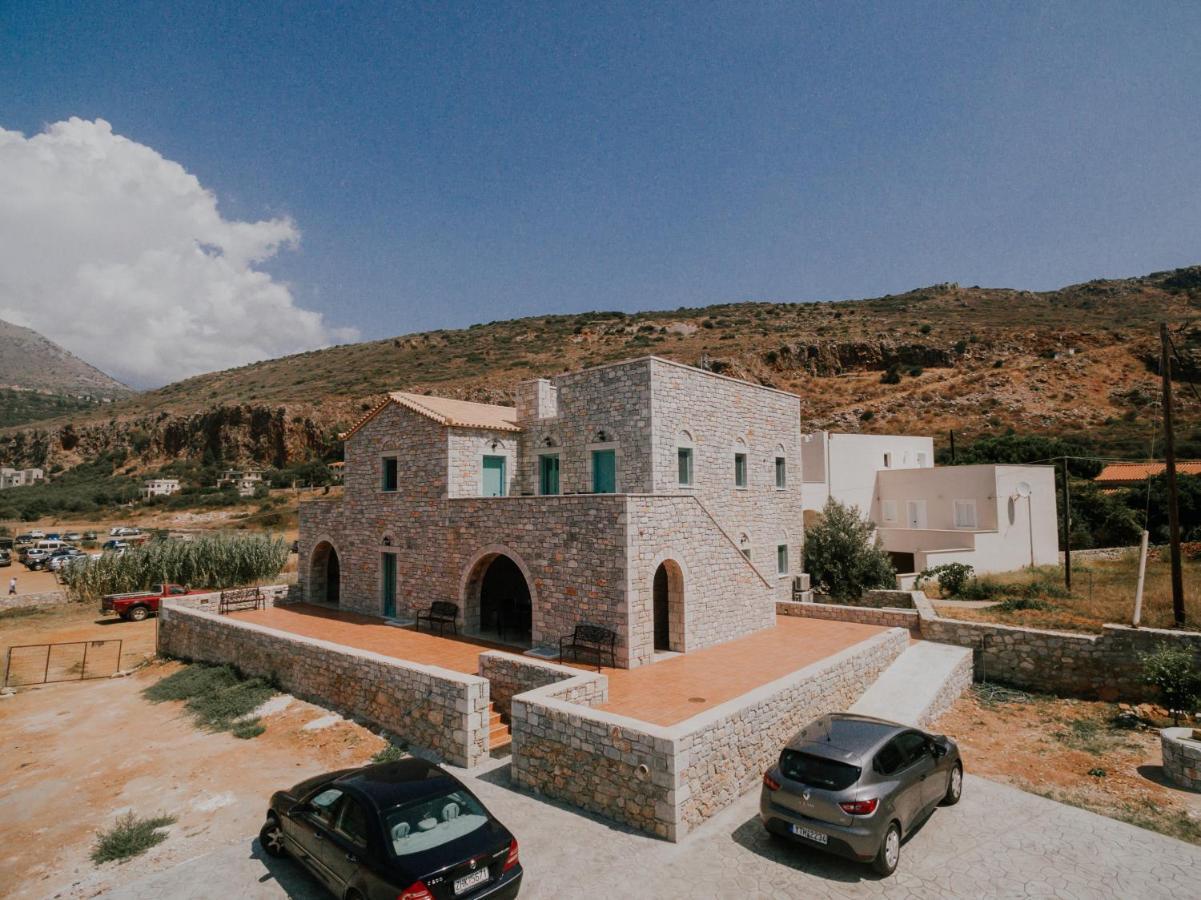 George Seafront Suites Neo Oitilo Bagian luar foto