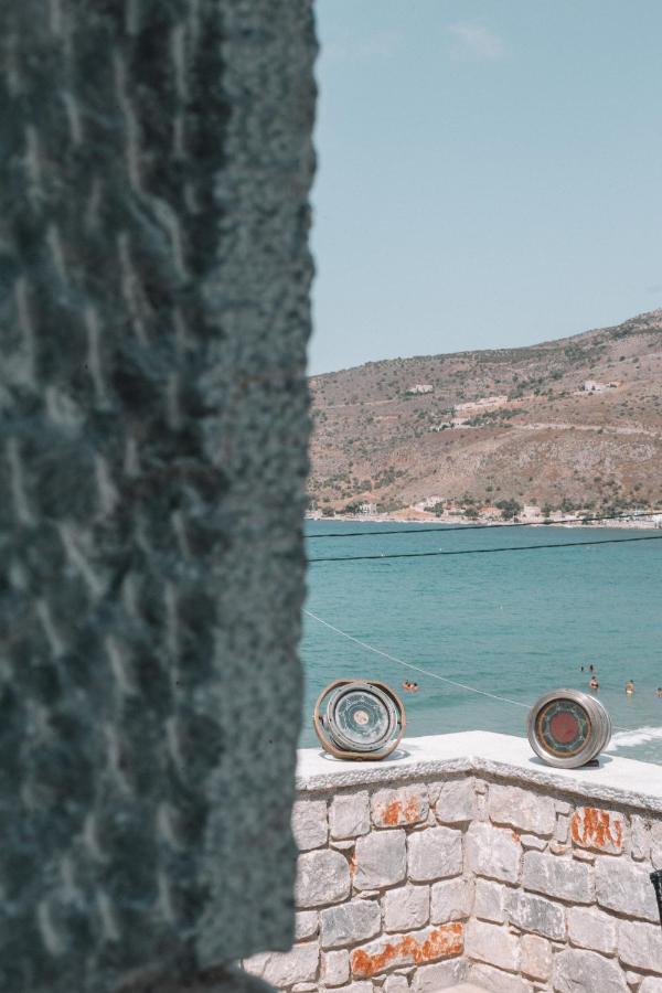 George Seafront Suites Neo Oitilo Bagian luar foto